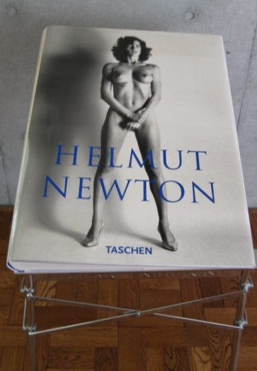1746】 <strong>◎ Helmut Newton （ヘルムート・ニュートン） 『<font 